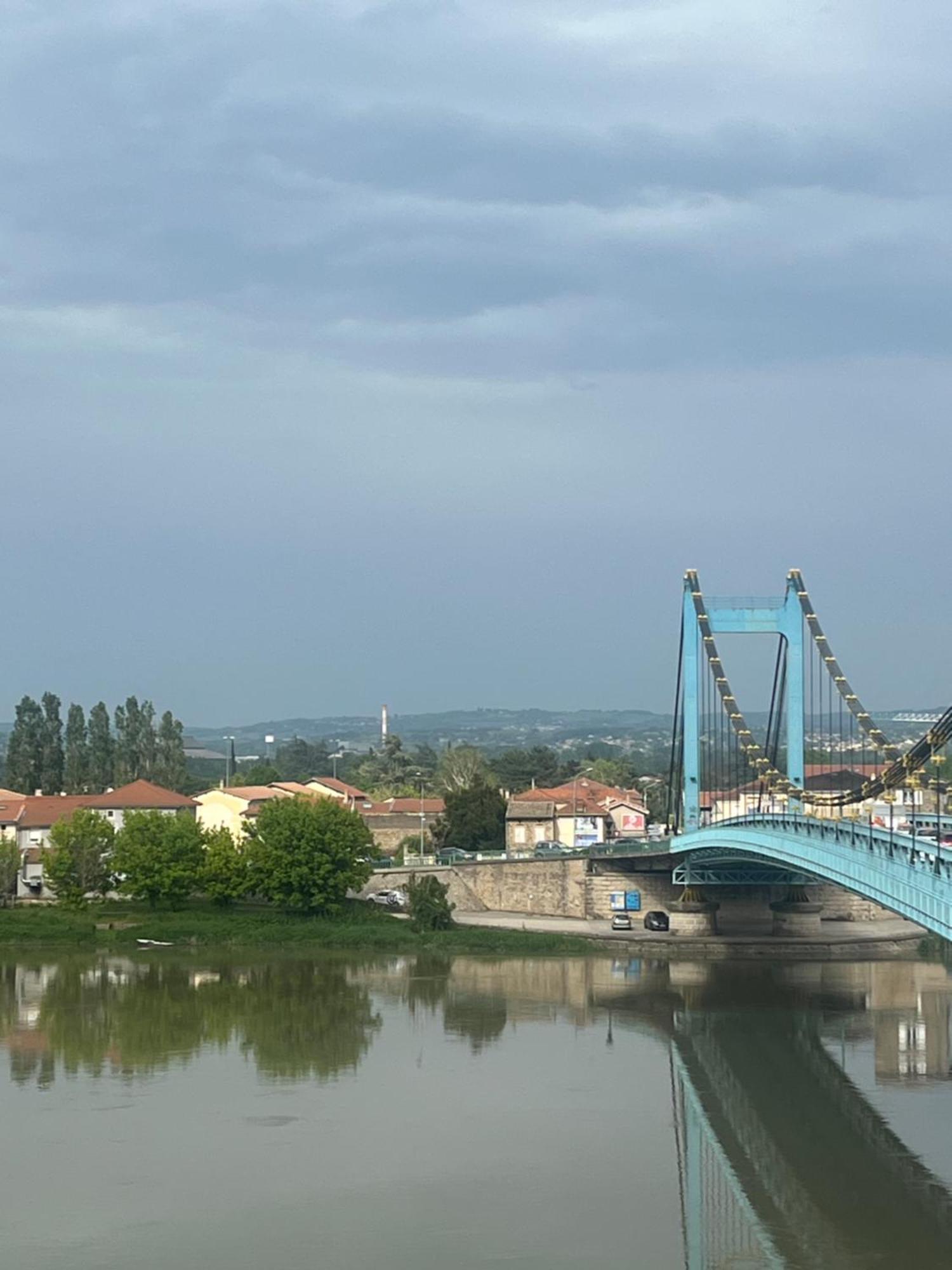 Appartement Prive « Blue Bridge & Sauna » Serrieres  Exterior photo
